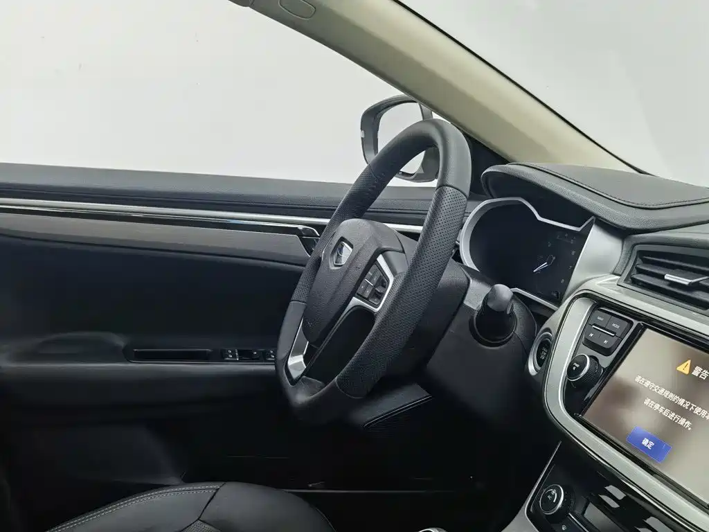 Фото 22 - Geely Emgrand GL