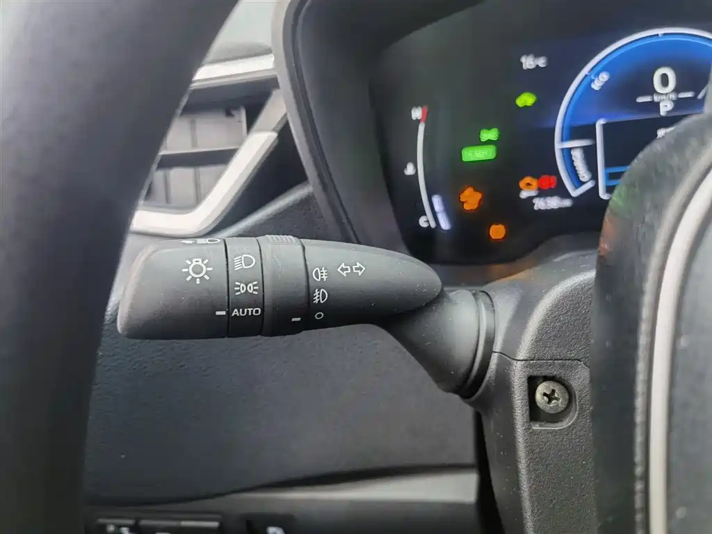 Toyota Corolla 2023 1.8L Smart Hybrid Dual Engine Pioneer Edition фото 21