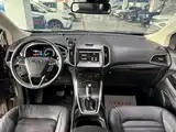 Фото 9 - Ford Edge