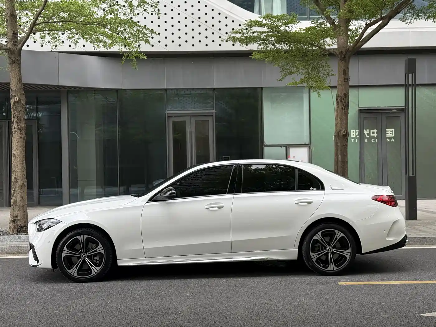 Mercedes-Benz C-Class 2022 C 260 L Night Sport Edition фото 6