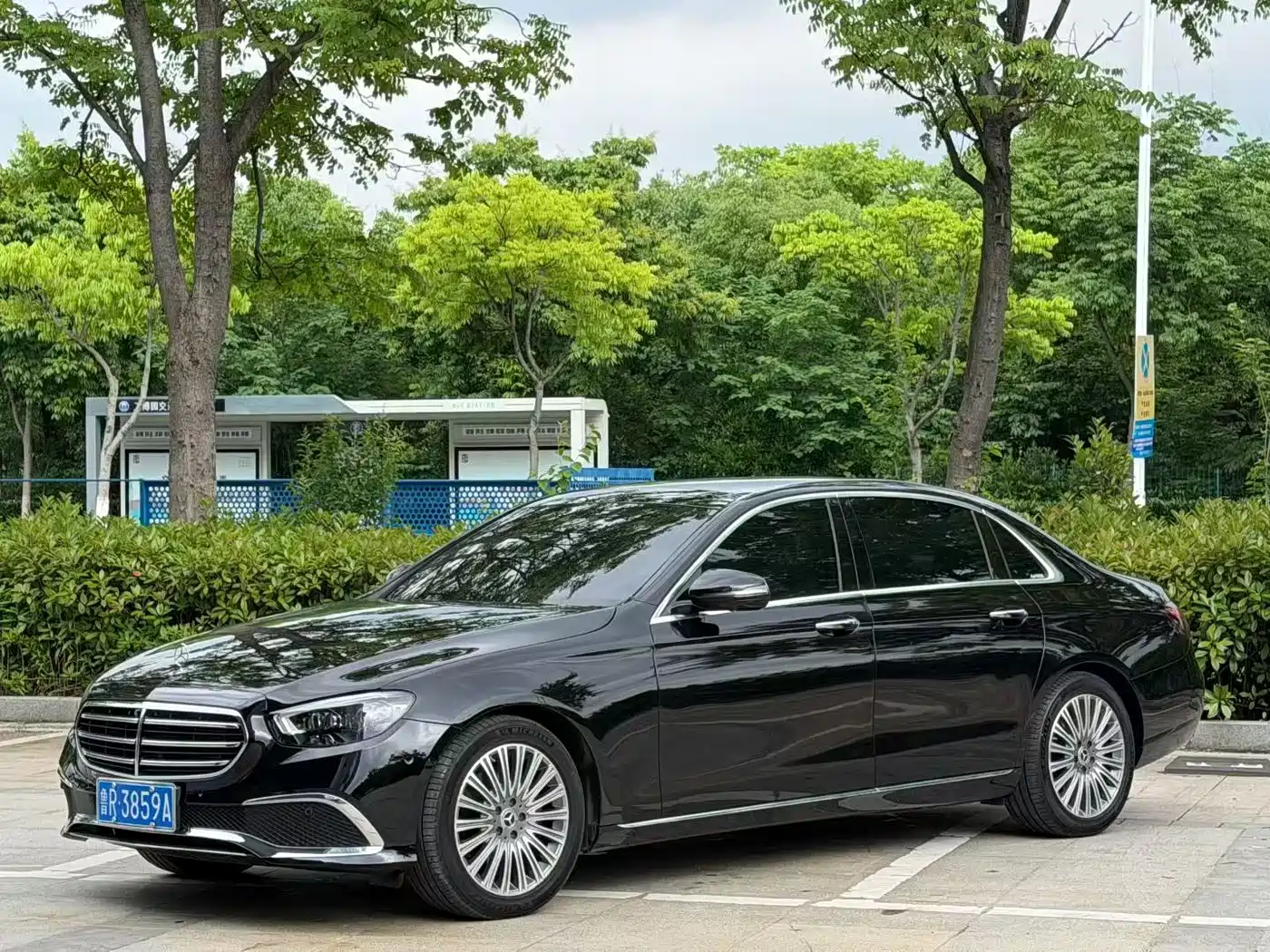 Mercedes-Benz E-Class 2021 E 300 L Premium фото 2