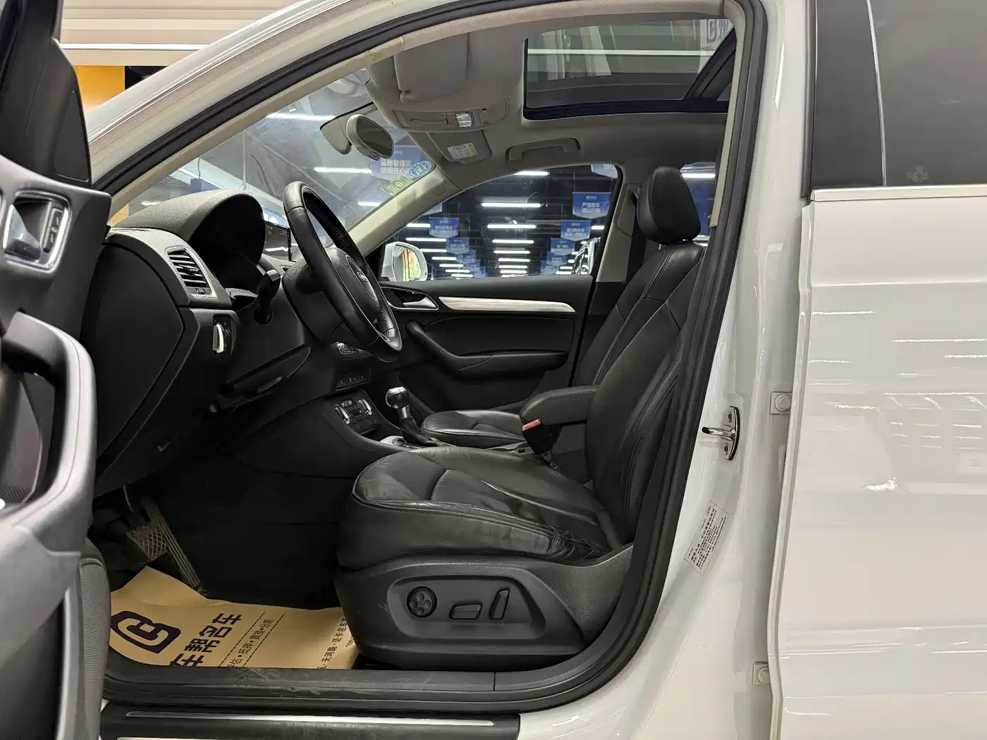 Audi Q3 2015 35 TFSI quattro Technology фото 6