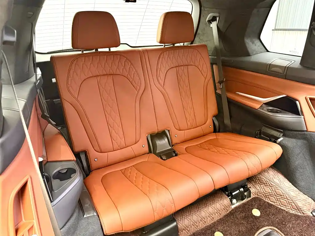 BMW X7 2022 xDrive40i Exclusive M Sport Package фото 27