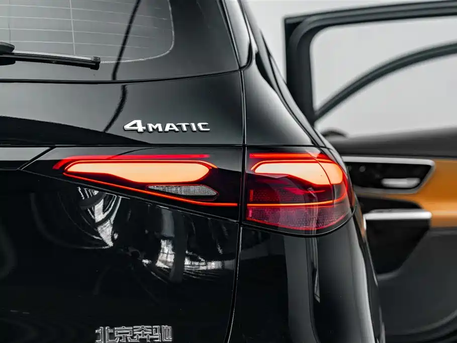 Mercedes-Benz GLC 2023 GLC 260 L 4MATIC Luxury 7-Seater фото 36