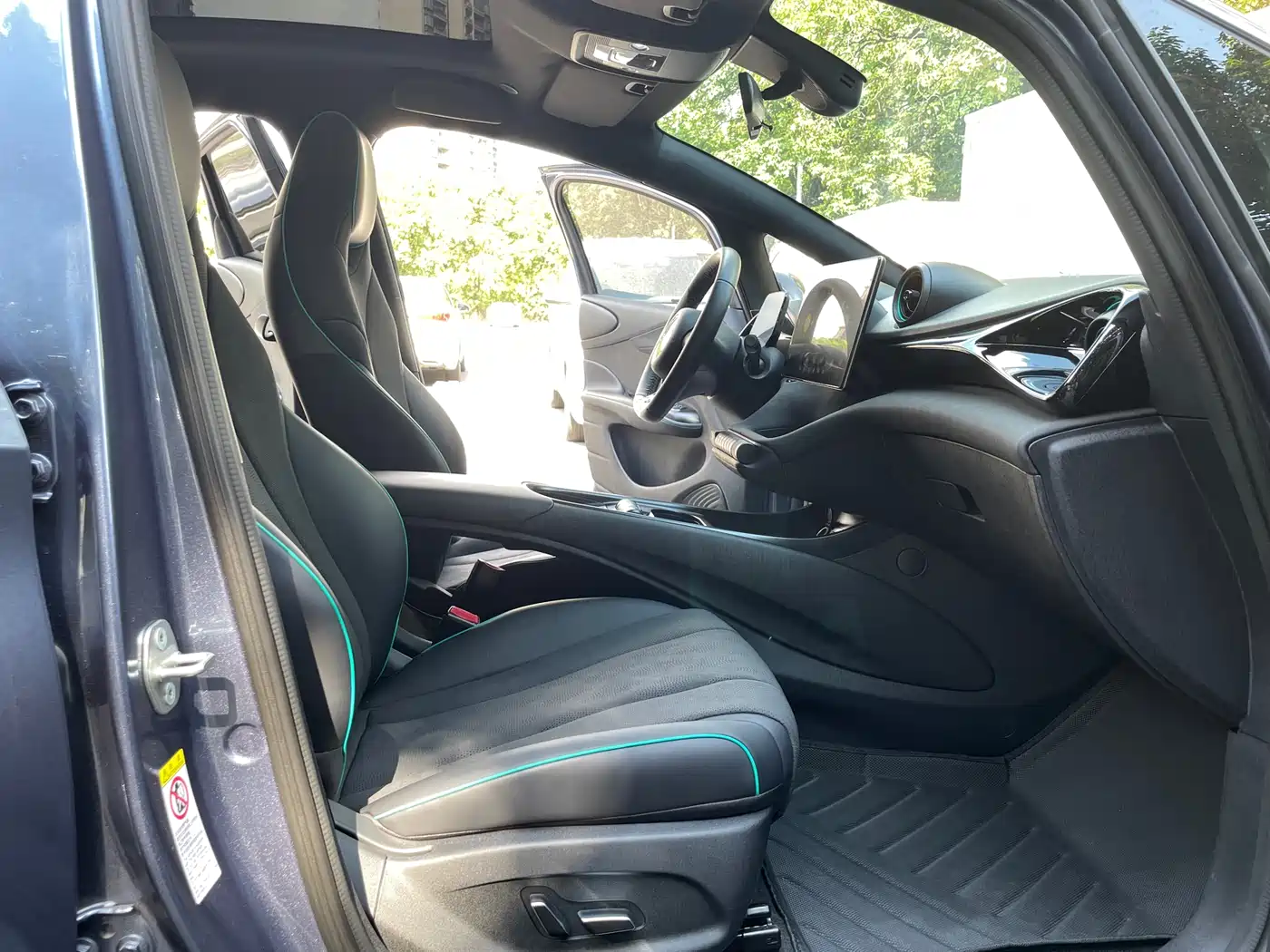 BYD Dolphin 2024 Glory Edition 420km Fashion Edition фото 10