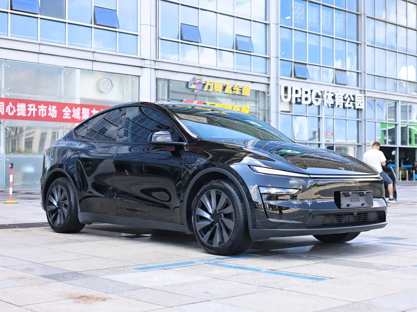 Фото 3 - Tesla Model Y