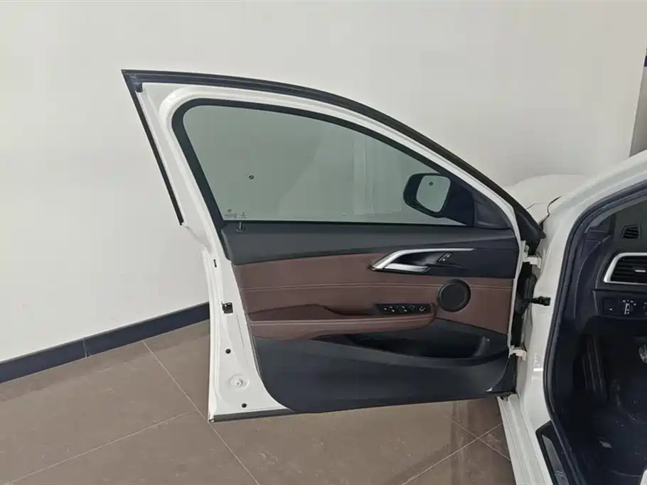 BMW 1 Series 2019 118i M Sport Package фото 7
