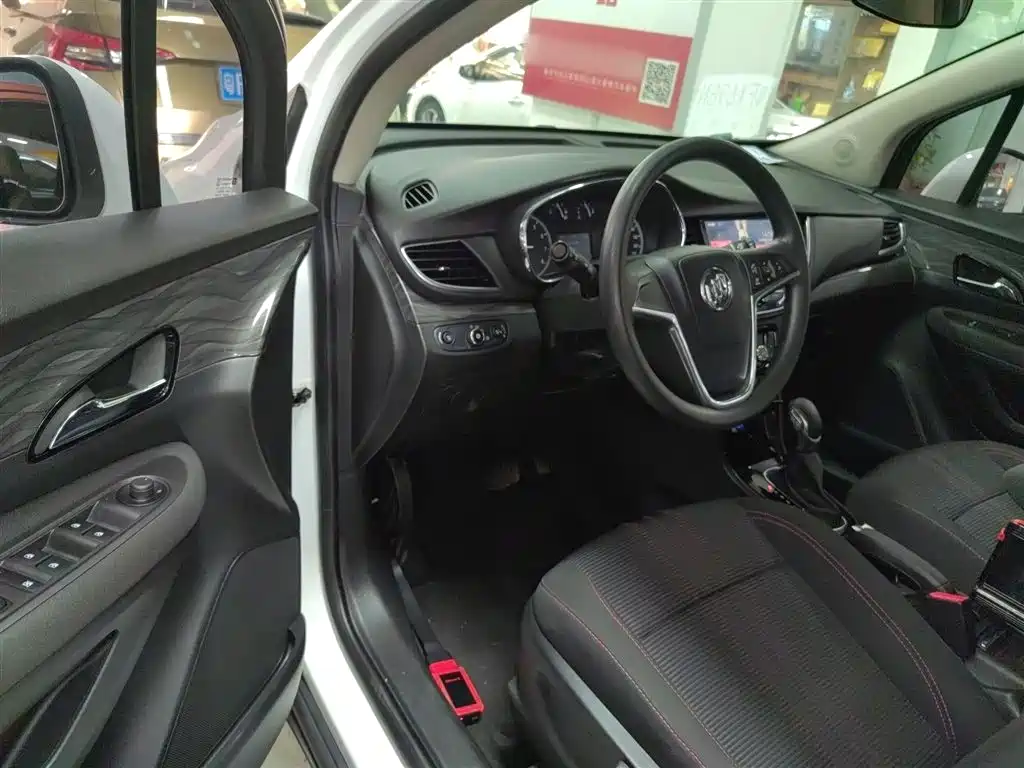Buick Encore 2017 18T Automatic 2WD Urban Leading фото 12