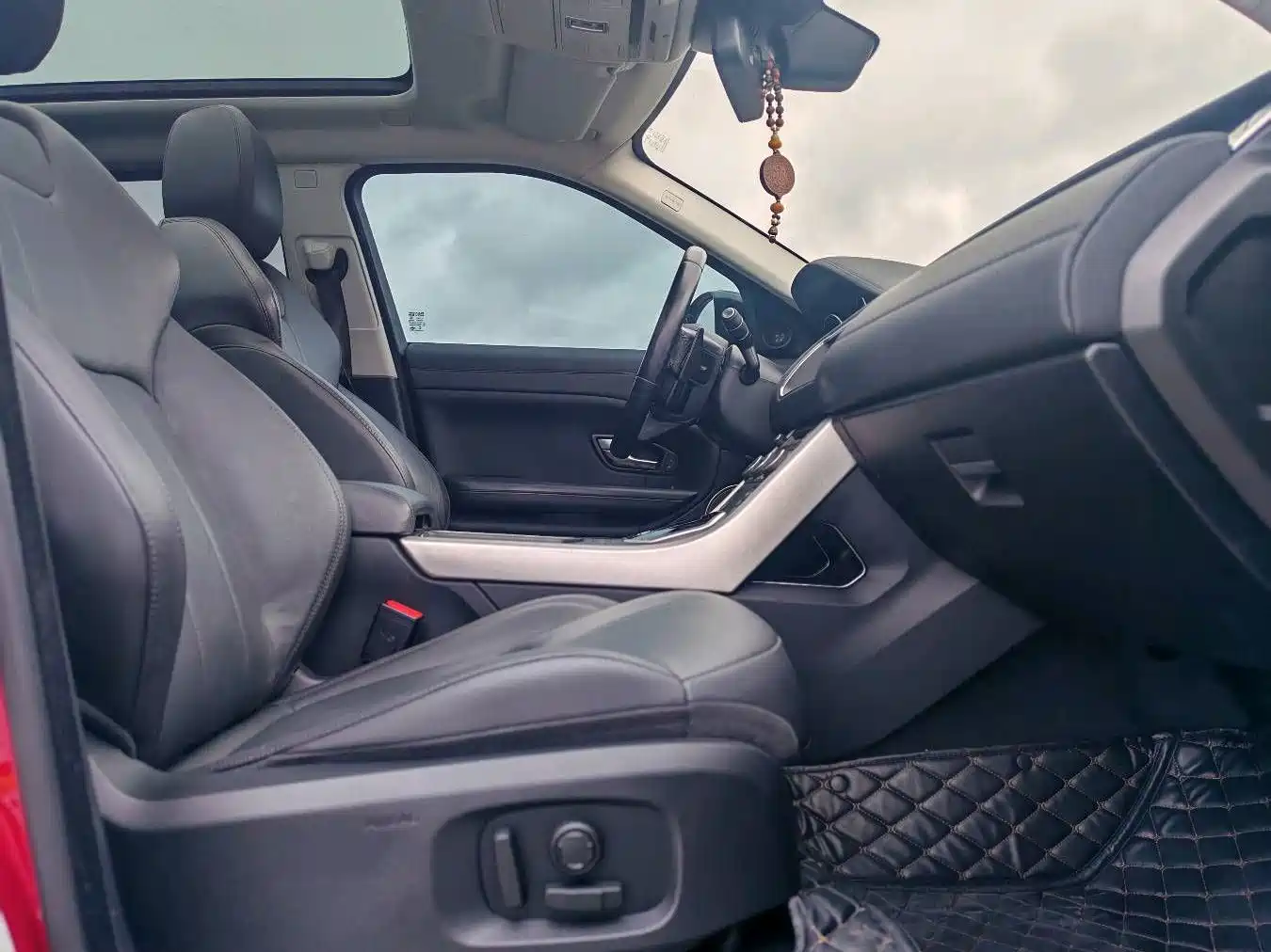 Land Rover Range Rover Evoque 2018 240PS SE Smart Edition фото 10