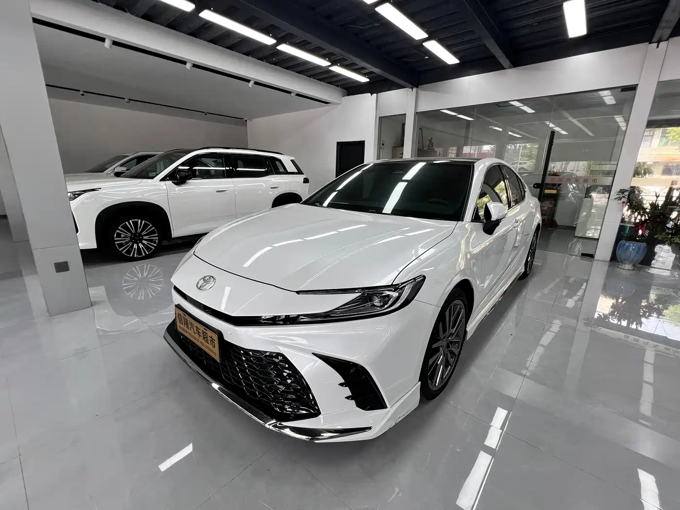 Toyota Camry 2026 Hybrid 2.0HXS Sport Plus Edition