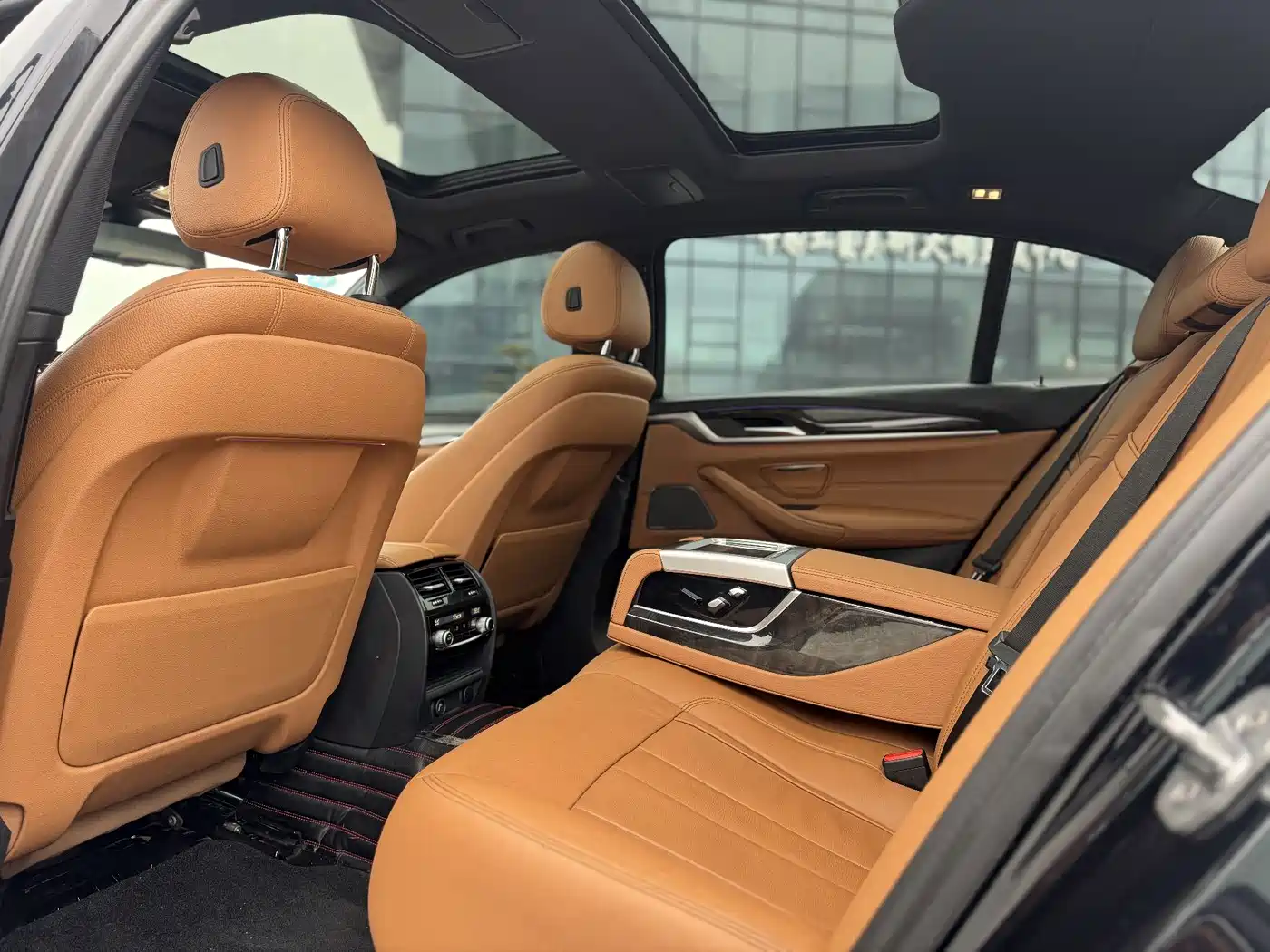 BMW 5 Series 2018 530Li Premium M Sport Package фото 6