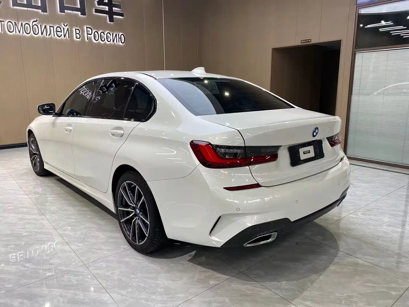 BMW 3 Series 2022 320Li M Sport Package фото 3