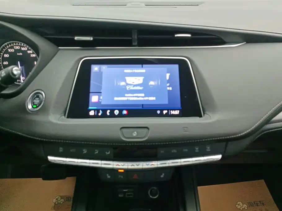 Cadillac XT4 2021 28T FWD Premium Edition фото 13