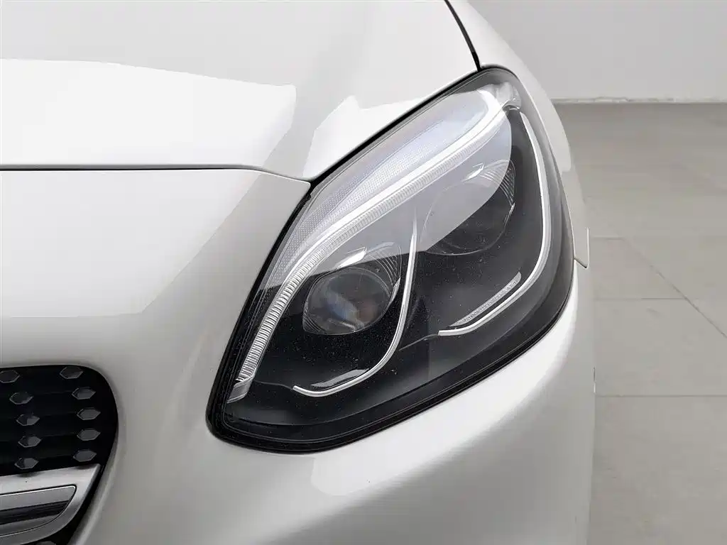 Mercedes-Benz SLC 2016 SLC 200 Style фото 7