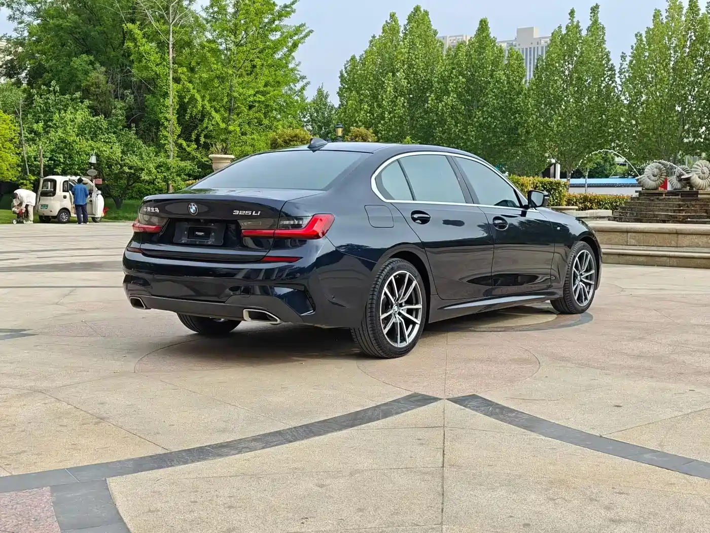 BMW 3 Series 2021 325Li M Sport Package фото 9