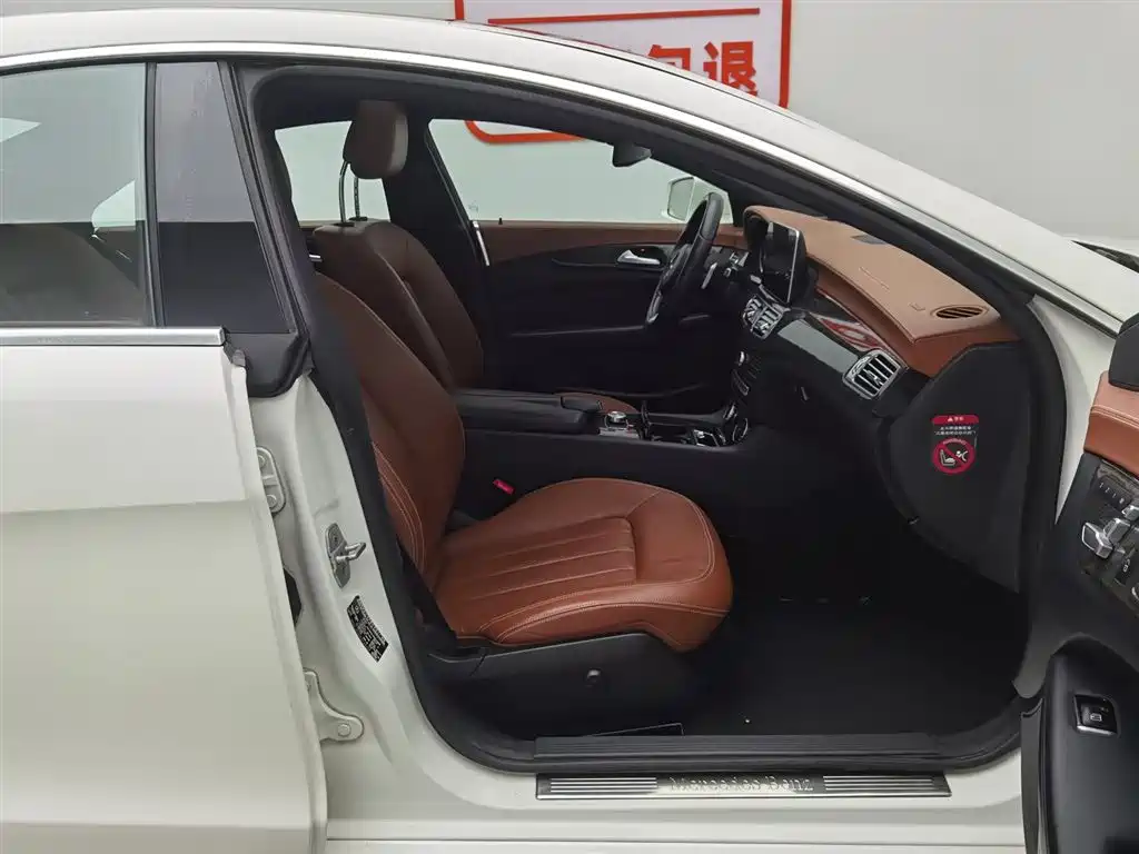 Mercedes-Benz CLS 2015 CLS 320 фото 23