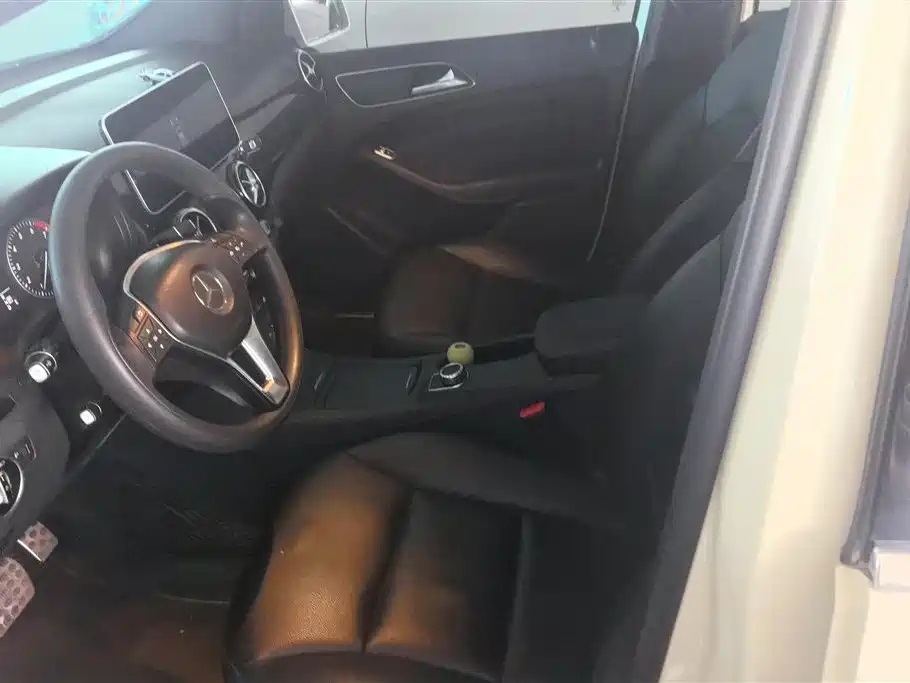 Mercedes-Benz B-Class 2012 B 180 фото 9