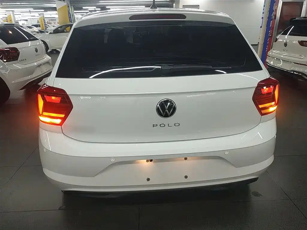 Volkswagen Polo 2023 Facelift Plus 1.5L Auto Joyful Living Edition фото 6