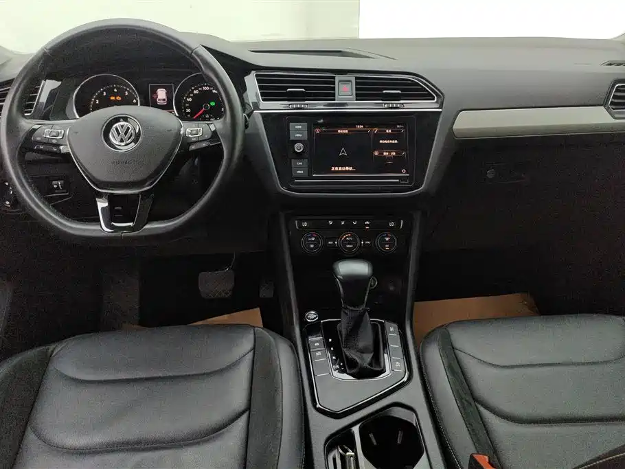 Volkswagen Tiguan L 2018 280TSI Automatic 2WD Comfort фото 13