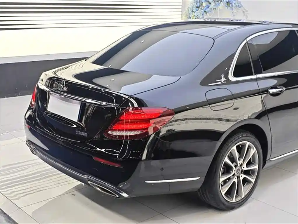 Mercedes-Benz E-Class 2018 E 300 L Luxury фото 12