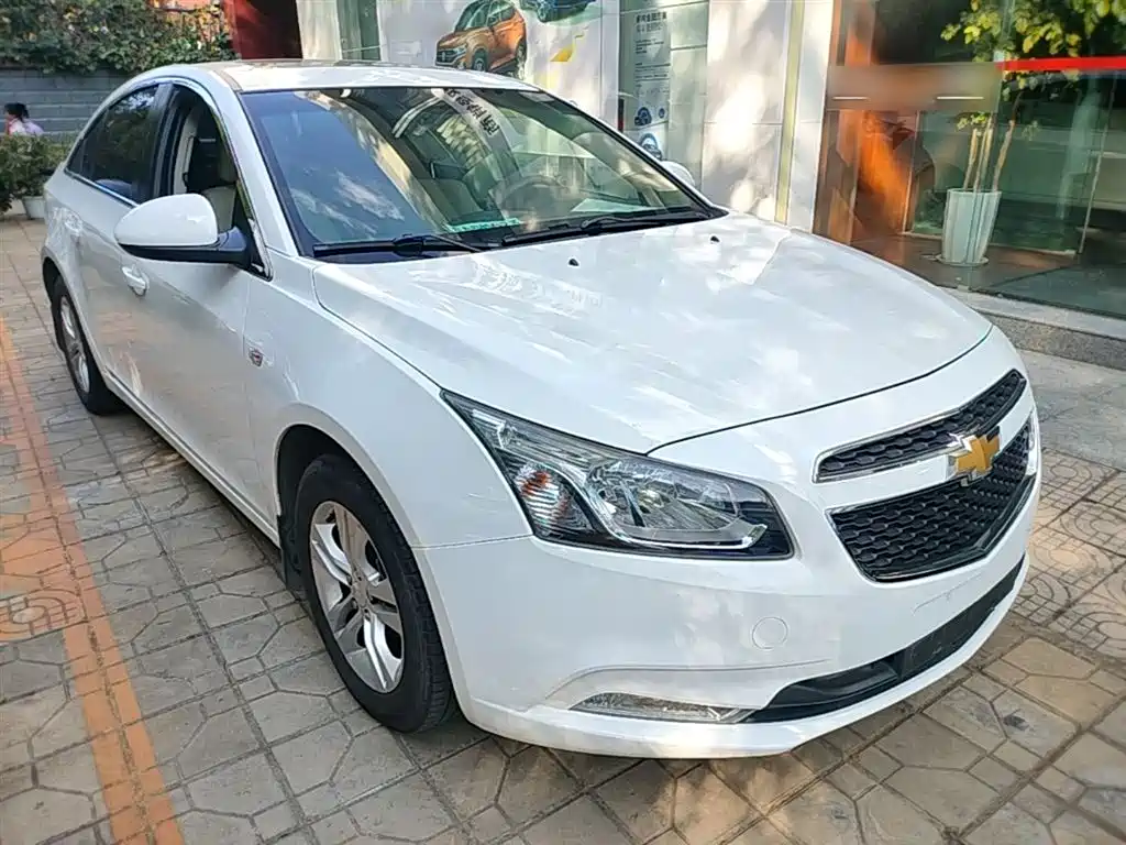 Chevrolet Cruze 2015 1.5L Classic SE AT фото 4