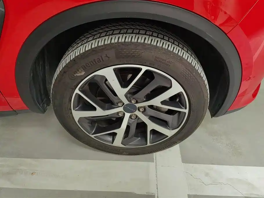 Lynk & Co 01 2017 2.0T AWD Pro фото 6