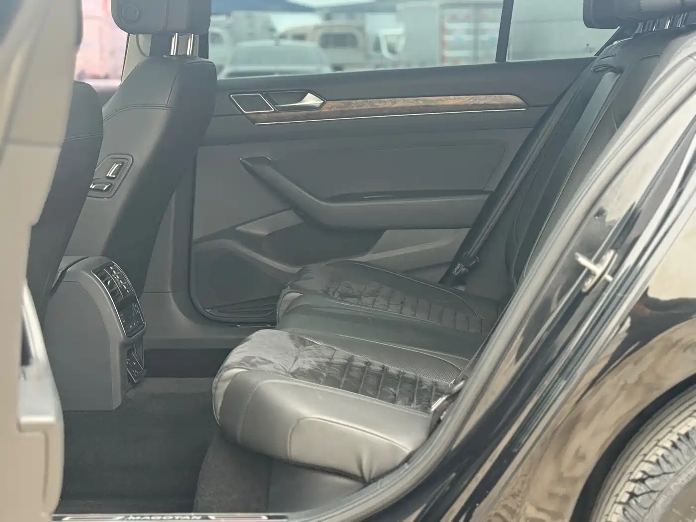 Volkswagen Magotan 2018 330TSI DSG Premium фото 12
