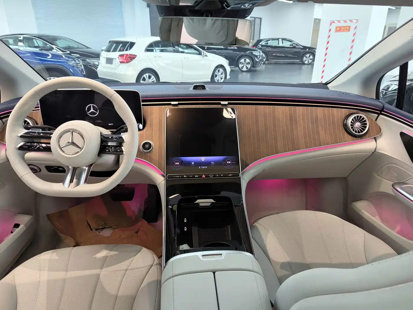 Mercedes-Benz EQE 2025 2025 500 4MATIC Pioneer