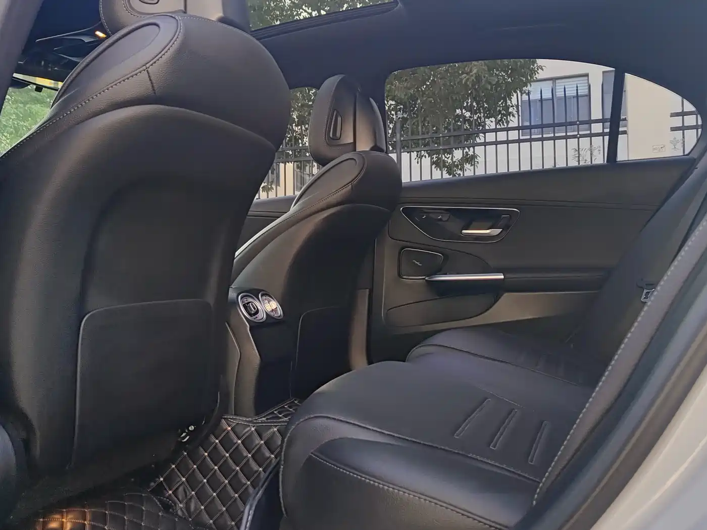 Mercedes-Benz C-Class 2023 C 260 L Sport фото 8
