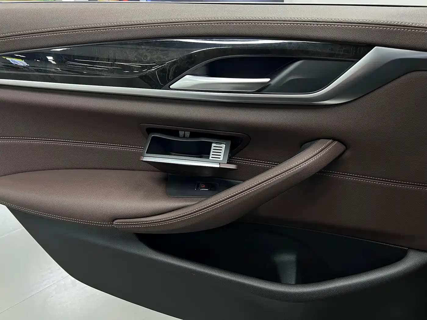 BMW 5 Series 2020 525Li M Sport Package фото 21