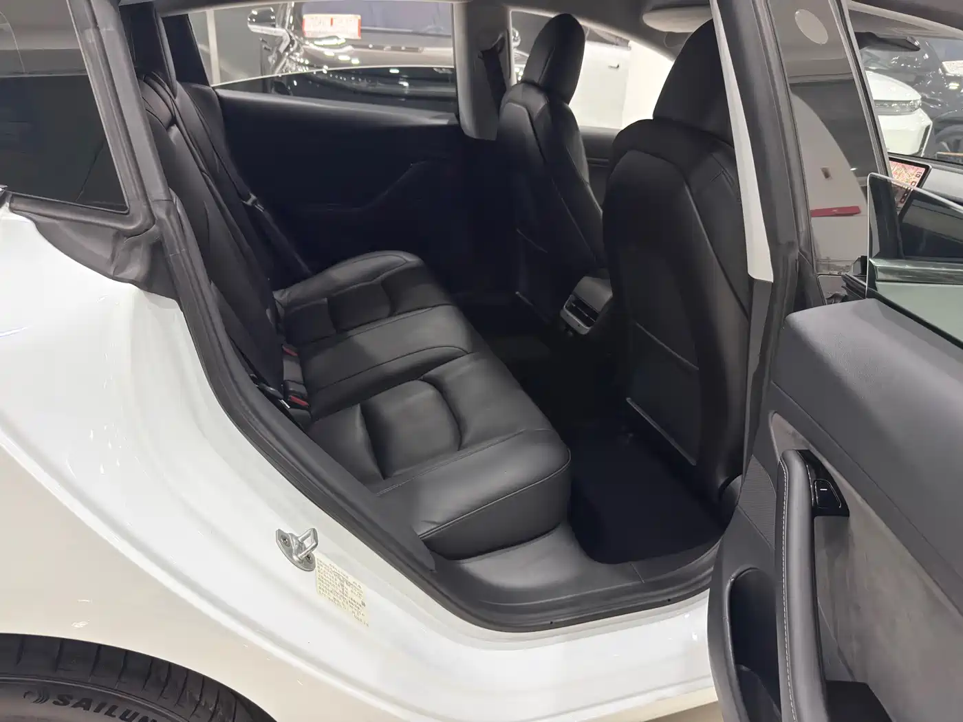 Tesla Model 3 (Import) 2019 2019 Long Range All-Wheel Drive Edition