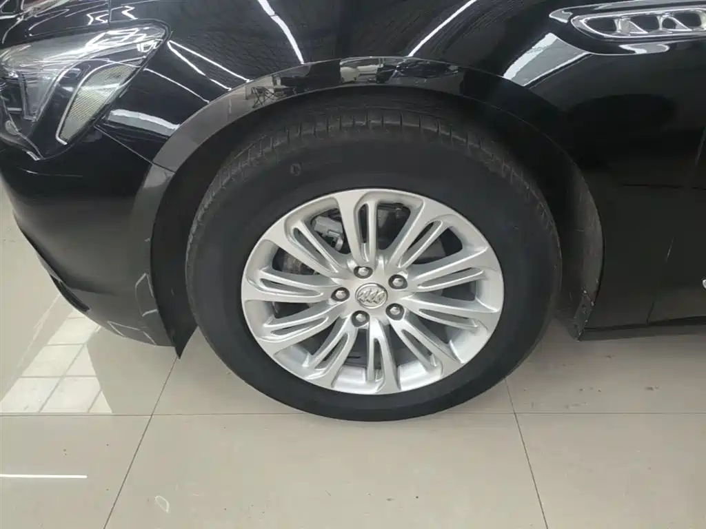 Buick LaCrosse 2016 20T Leading Type фото 23