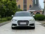 Фото 2 - Audi A4L