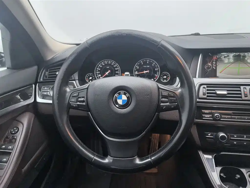 BMW 5 Series 2014 525Li Luxury Design Package фото 11