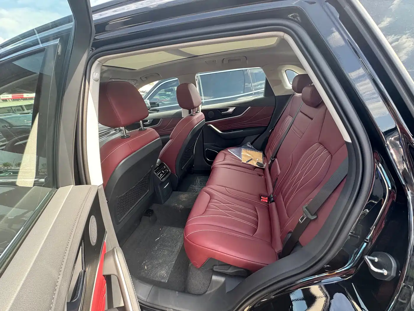 Hongqi HS5 2026 2.0T 2WD Qi Enjoyment Pro Edition фото 6