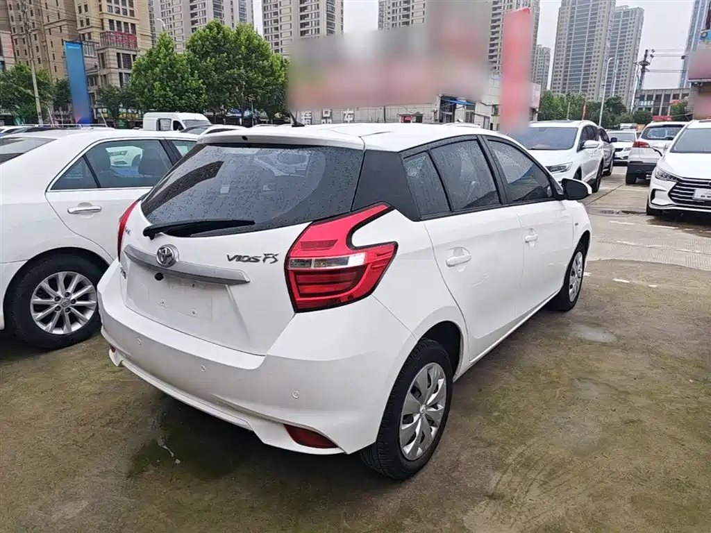 Toyota Vios FS 2017 1.5L CVT Fengchi Edition фото 7
