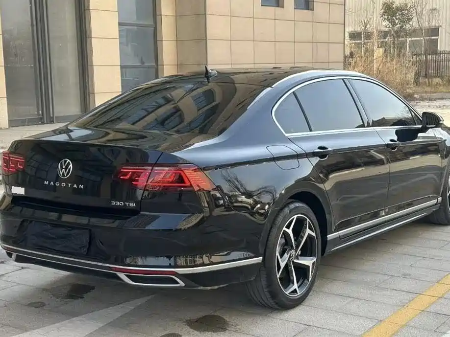 Volkswagen Magotan 2024 2 Million Units Public Sharing Edition 330TSI DSG Luxury фото 9