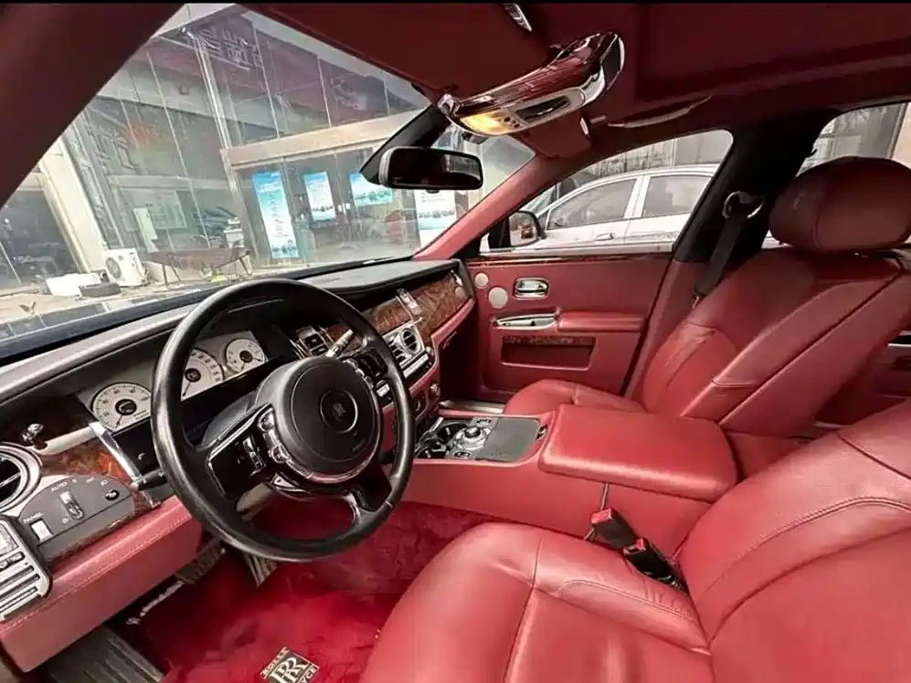 Фото 9 - Rolls-Royce Ghost