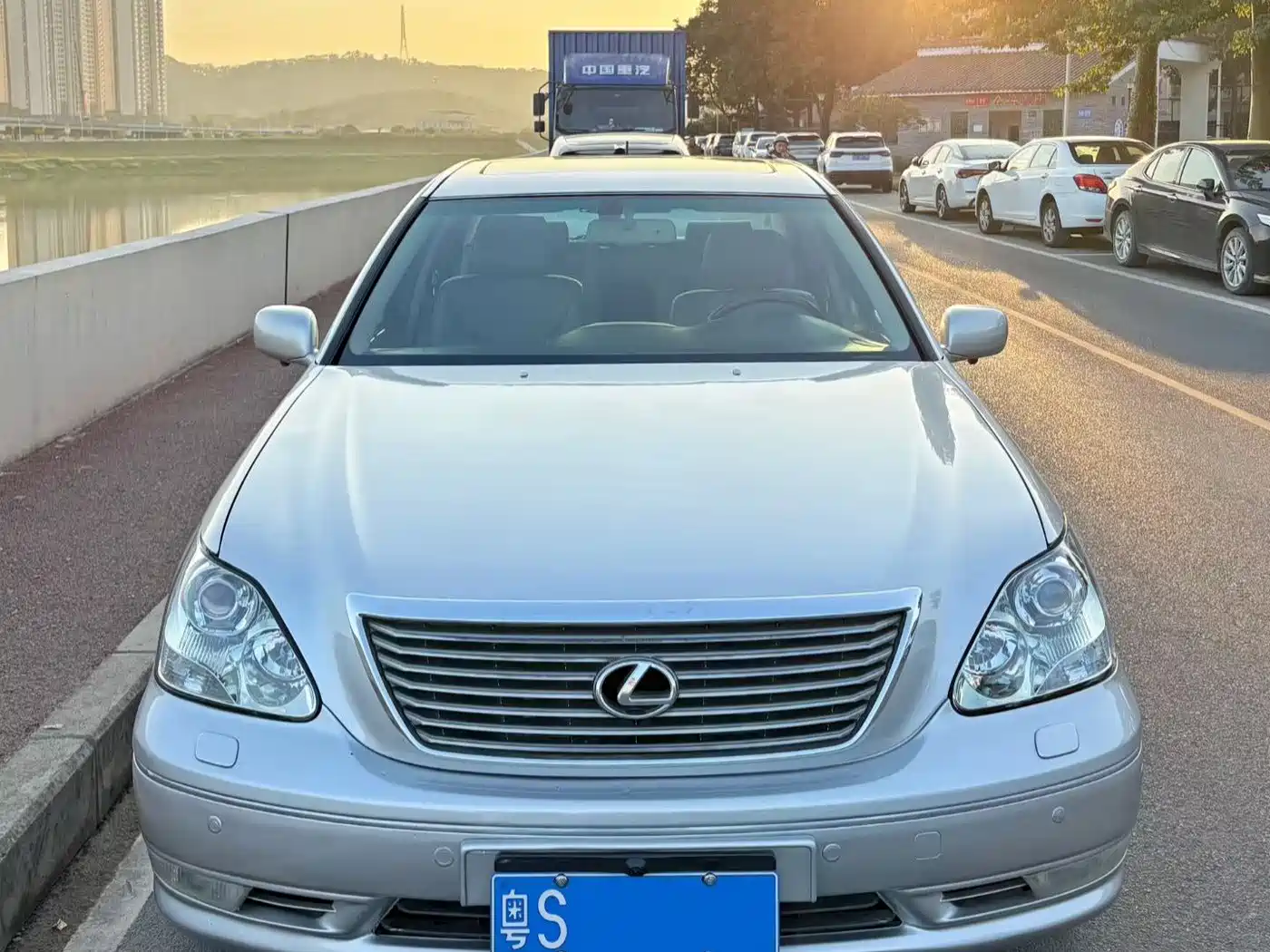 Lexus LS 2005 430 фото 2