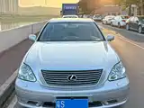 Фото 3 - Lexus LS