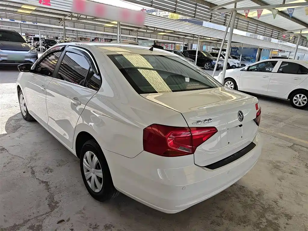 Volkswagen Jetta 2017 1.4L Manual Fashion фото 5
