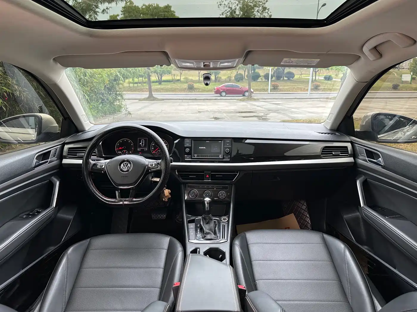 Volkswagen Lavida 2019 1.5L Automatic Comfort Edition China VI фото 8