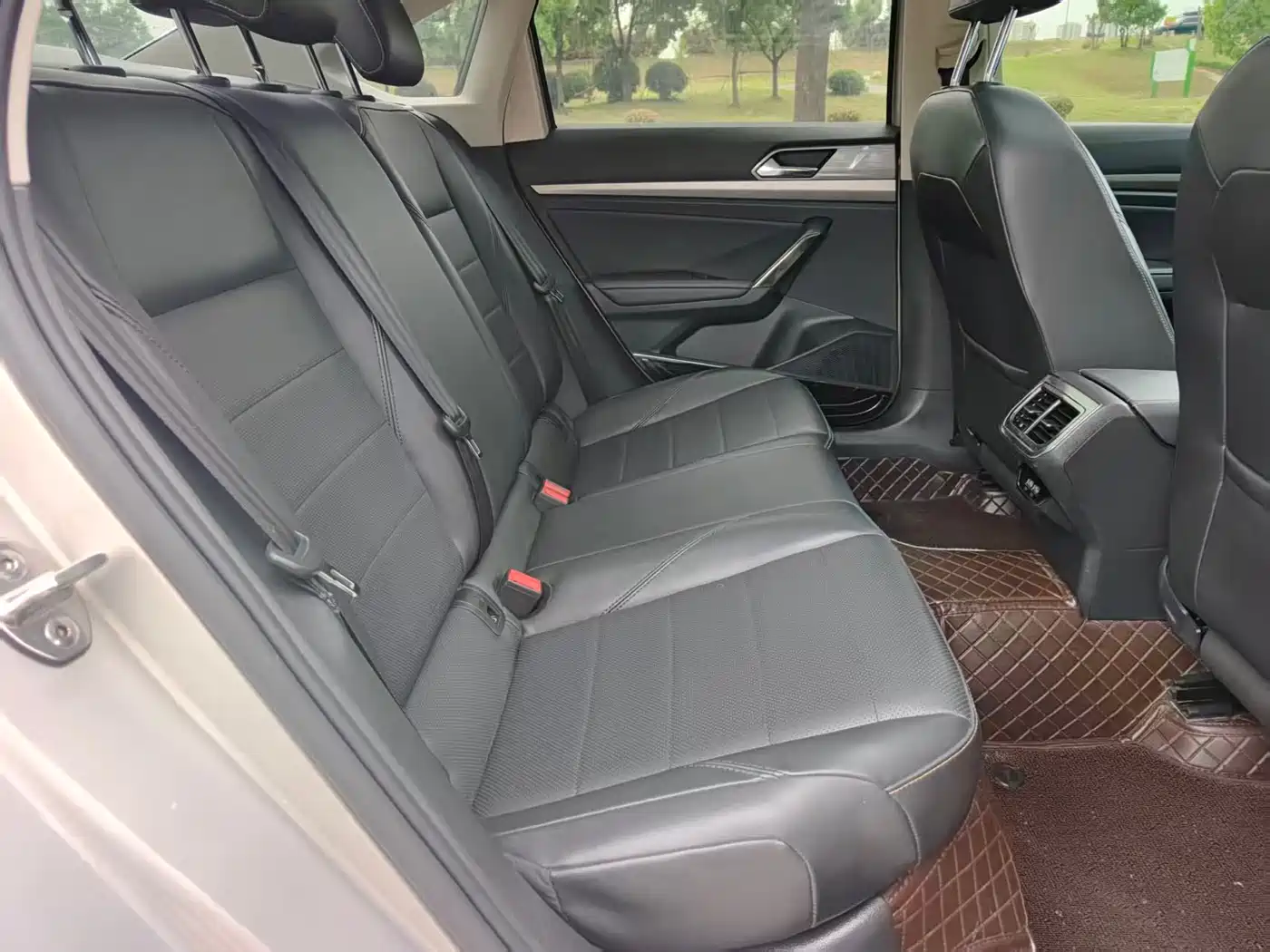 Volkswagen Lavida 2019 1.5L Automatic Comfort Edition China VI фото 19