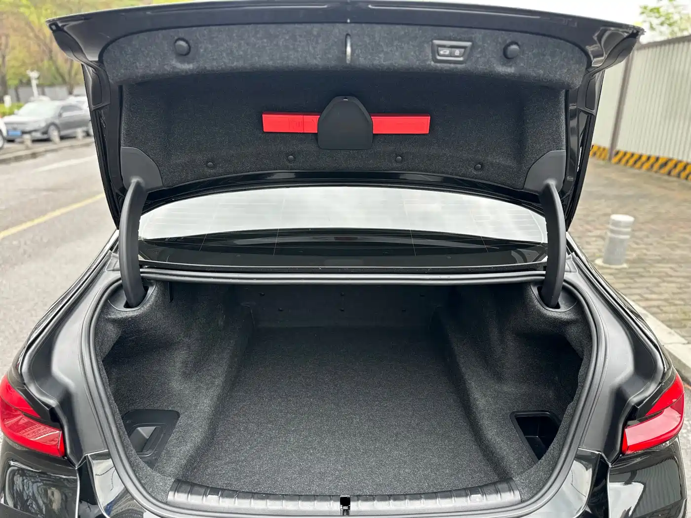 BMW 5 Series 2023 Facelift 530Li Premium M Sport Package фото 10