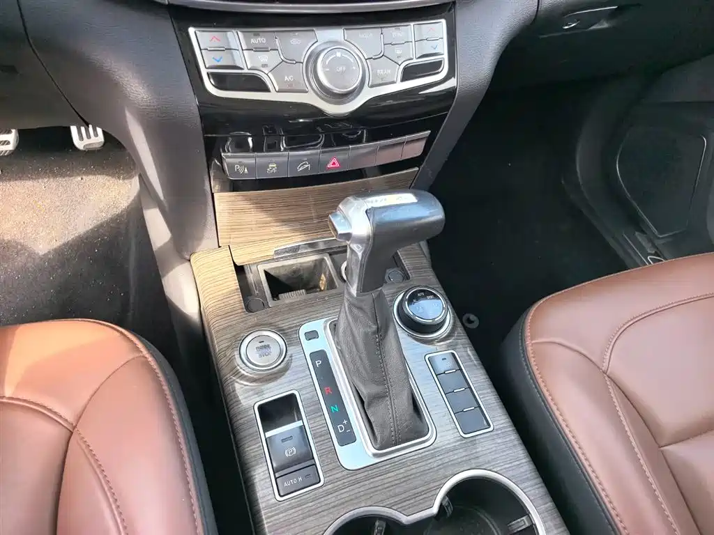 Haval H9 2016 2.0T 4WD Elite 7-seater фото 16