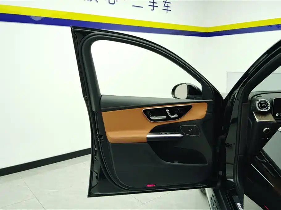 Mercedes-Benz GLC 2024 Facelift GLC 300 L 4MATIC Sport 5-seater фото 7