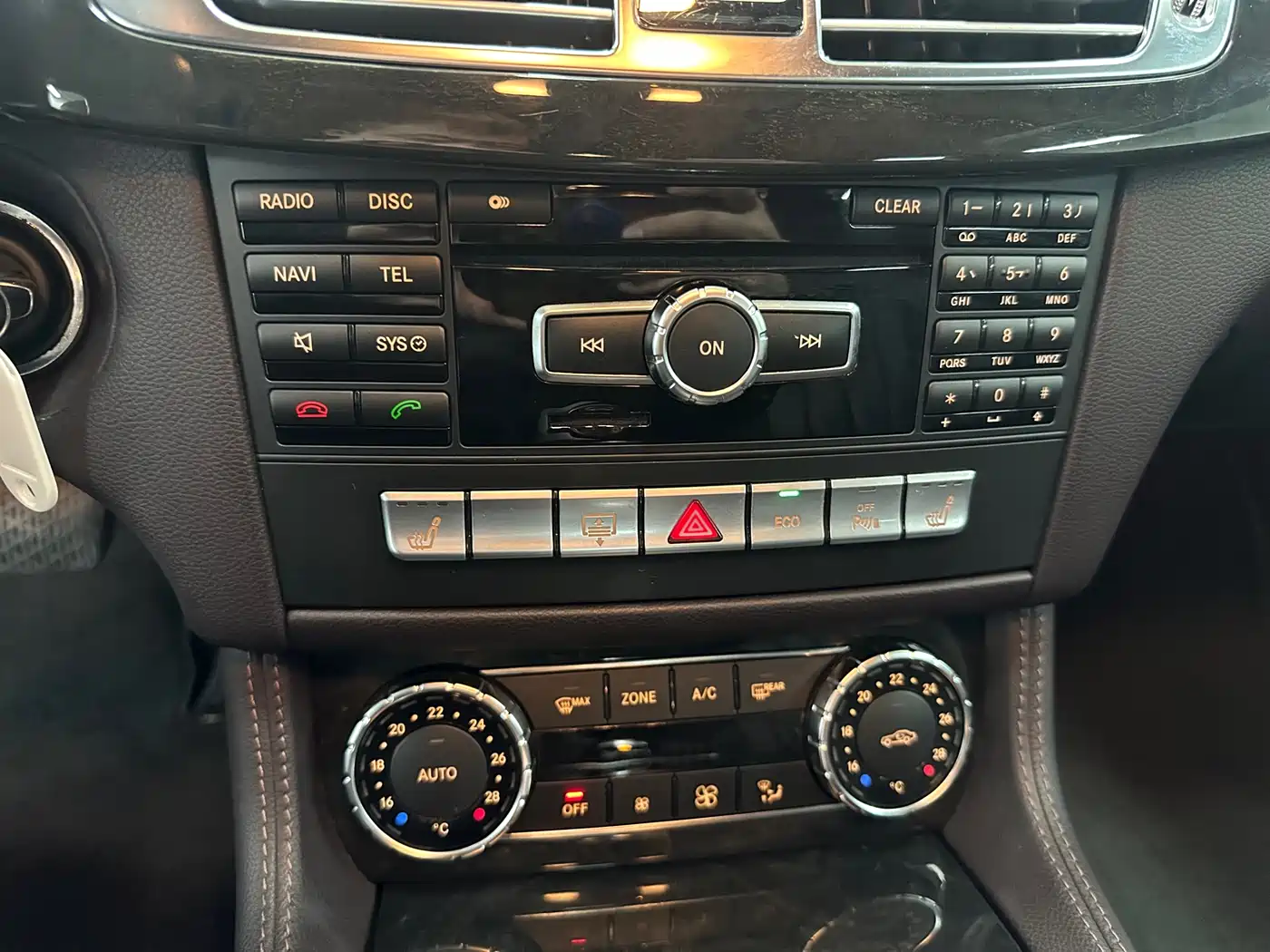 Mercedes-Benz CLS 2012 CLS 300 CGI фото 12