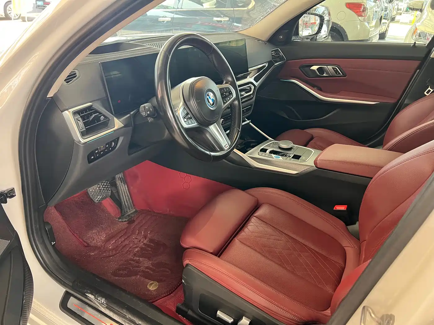 BMW i3 2024 eDrive 40 L Night Sport Package фото 4