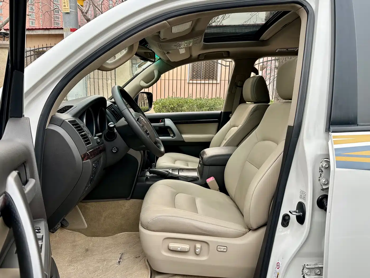 Toyota Land Cruiser 2007 4.7L Automatic VX-R фото 4