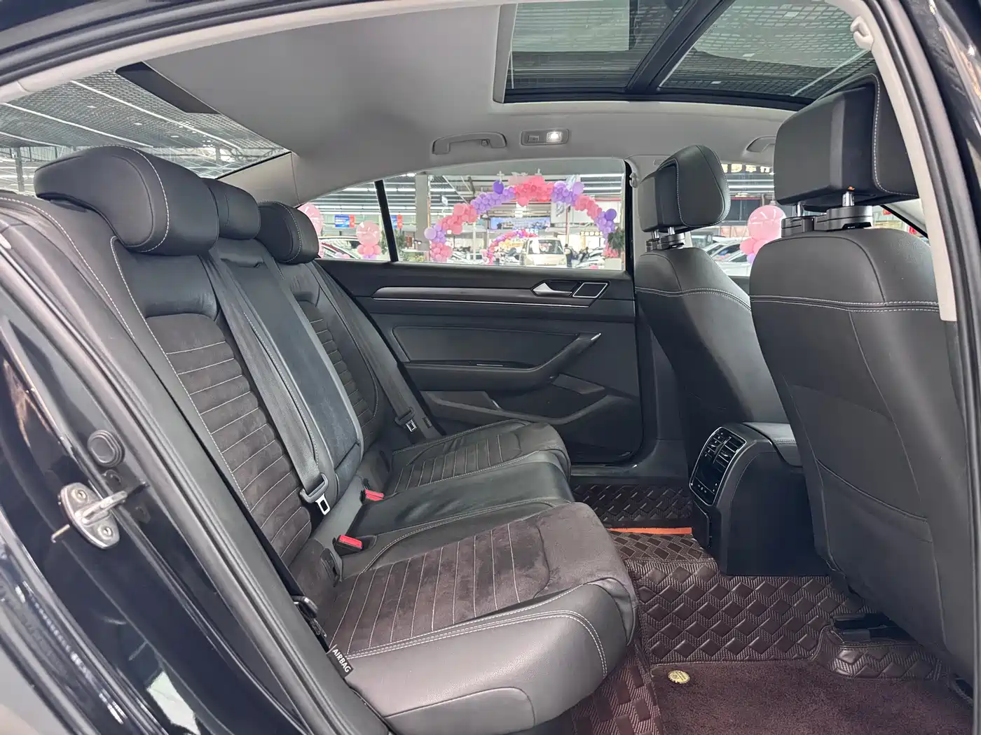 Volkswagen Magotan 2021 330TSI DSG 30th Anniversary Edition фото 27